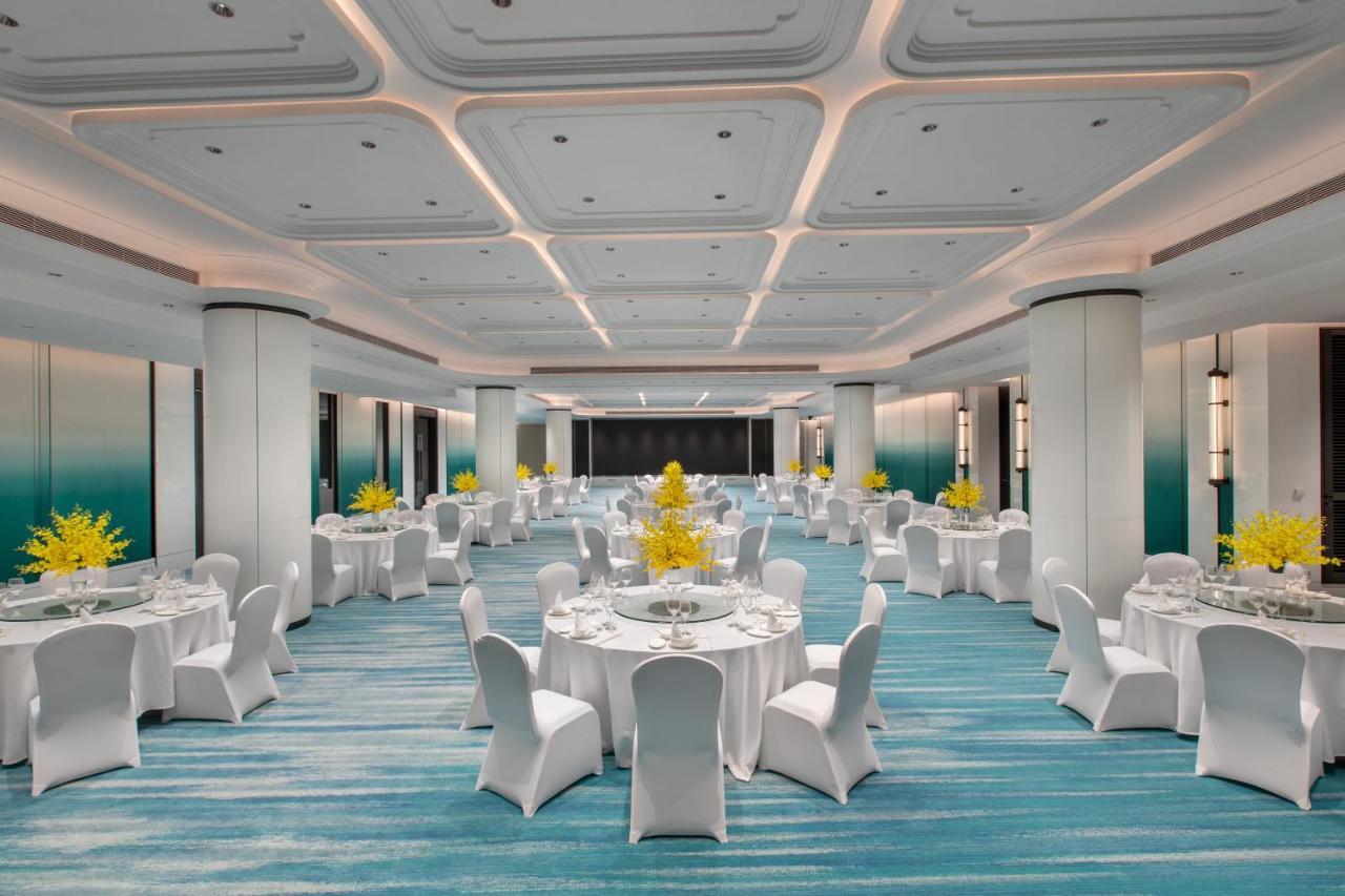 Xiamen International Seaside Hotel -Hotel Corridor Leads To The Stone Exhibition Hall Eksteriør billede