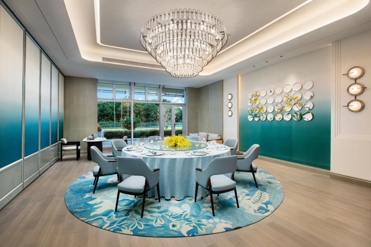 Xiamen International Seaside Hotel -Hotel Corridor Leads To The Stone Exhibition Hall Eksteriør billede